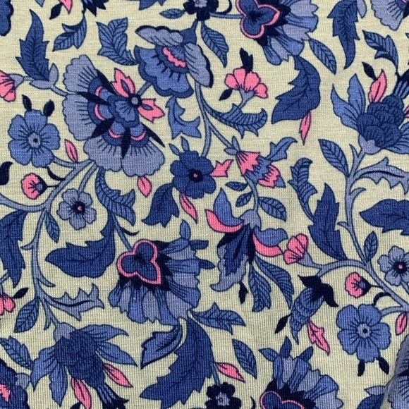 T Tahari Flutter Sleeve Periwinkle & Pink Floral All Over Print Stretch Knit Tee - Picture 7 of 11